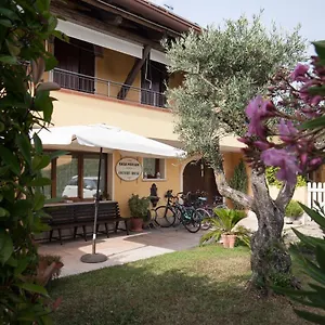 https://country-house-casamiriam.hotelinveneto.com