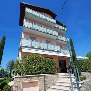 piccolo-hotel-peschiera-del-garda.hotelinveneto.com/