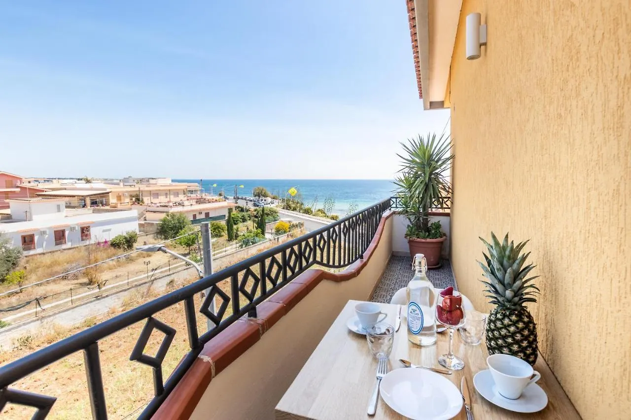 Pantanello Rooms Avola 3*,